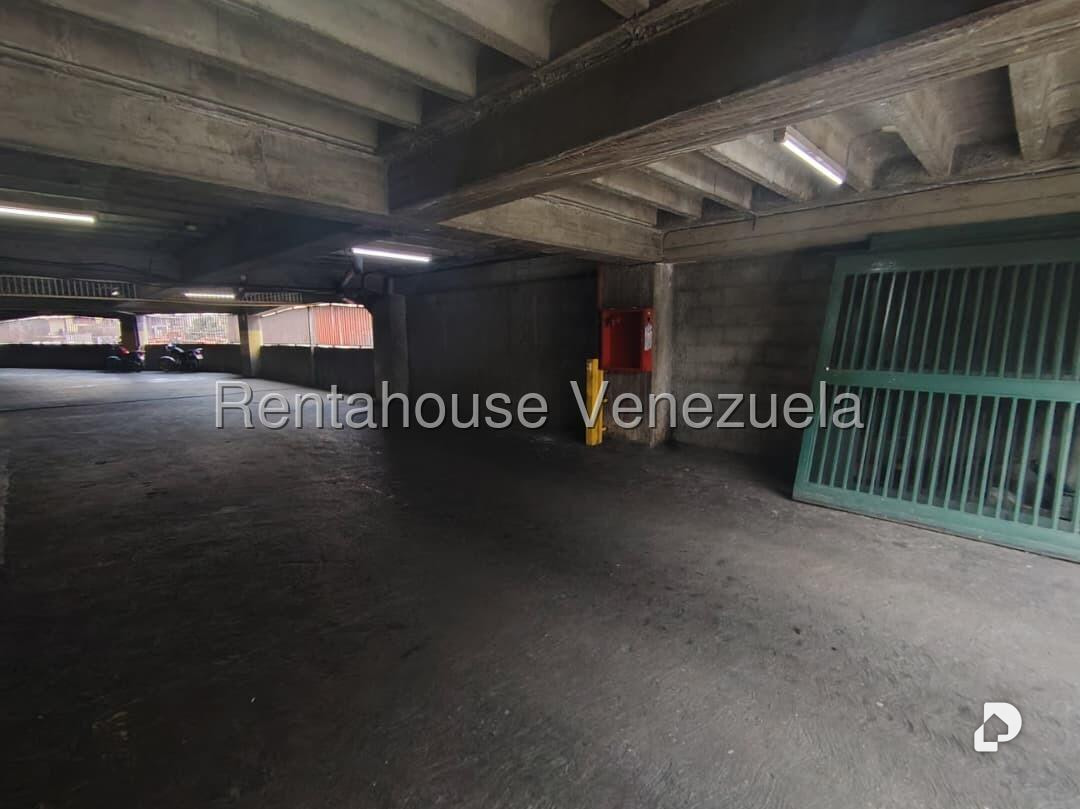 Apartamento en El Paraíso, Caracas – 28