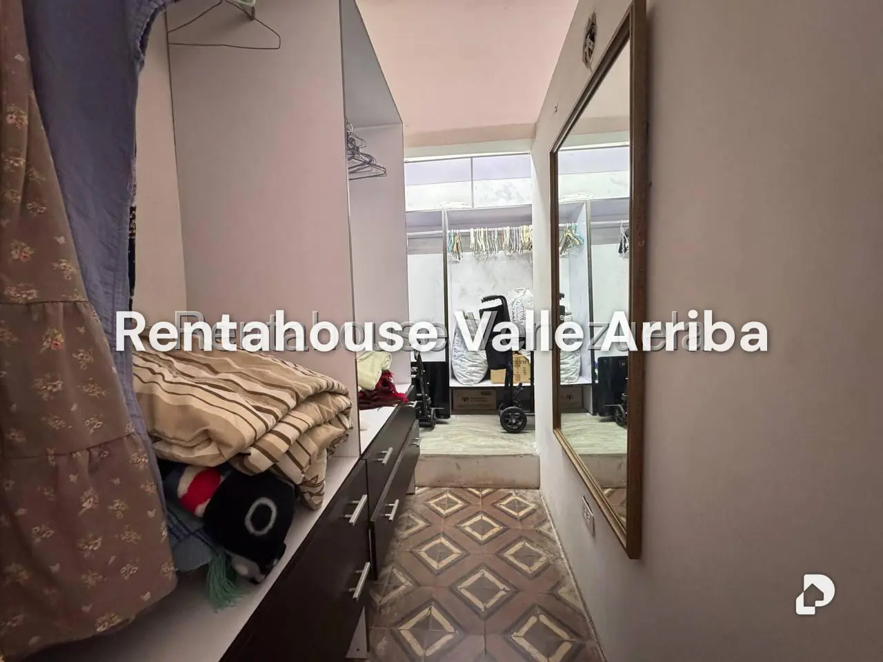 Casa en La Florida, Caracas – 13