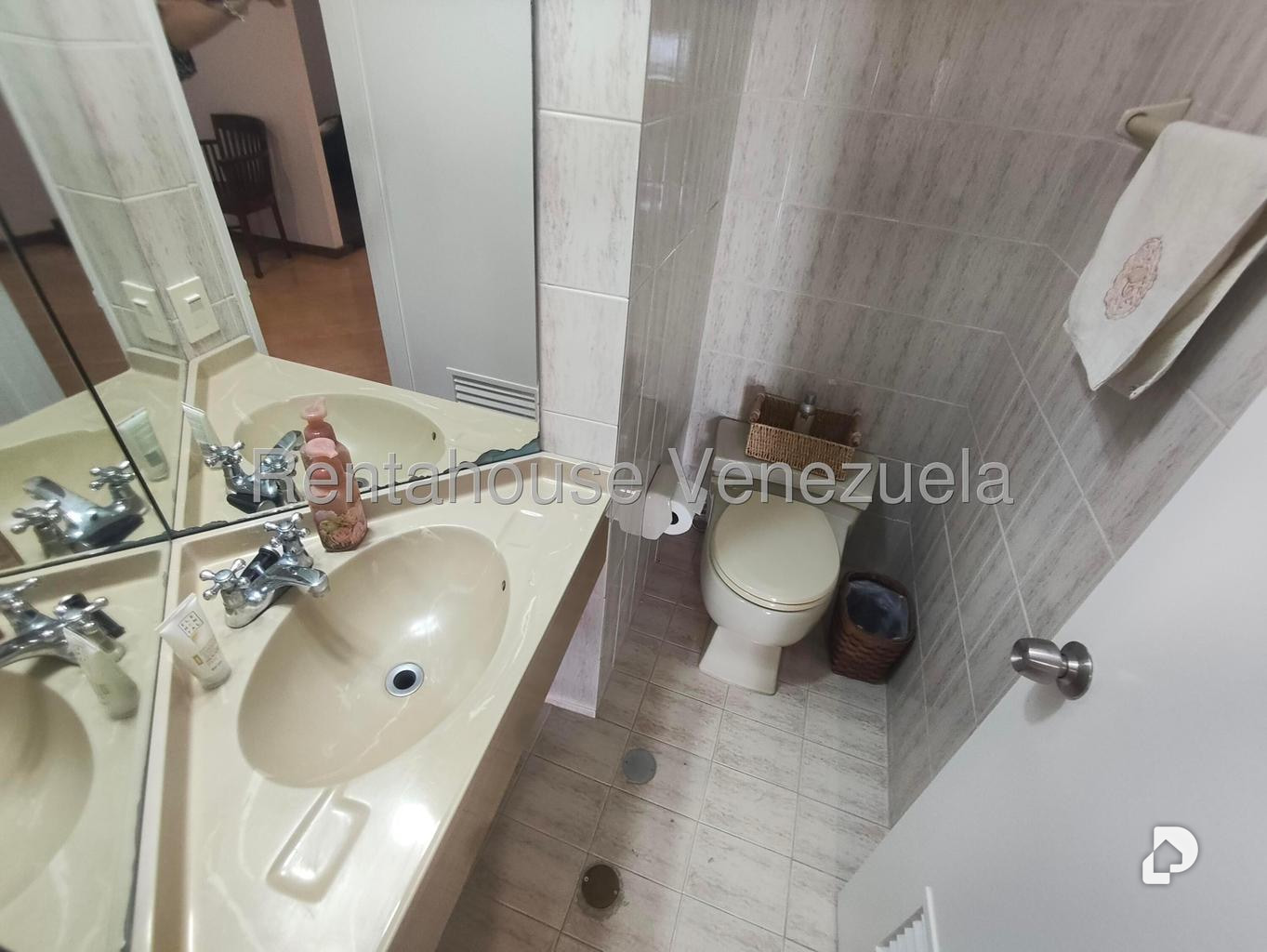Apartamento en Los Naranjos (del Cafetal), Caracas – 18
