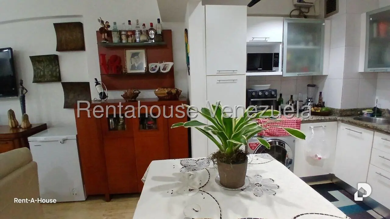 Apartamento en El Rosal, Caracas – 16
