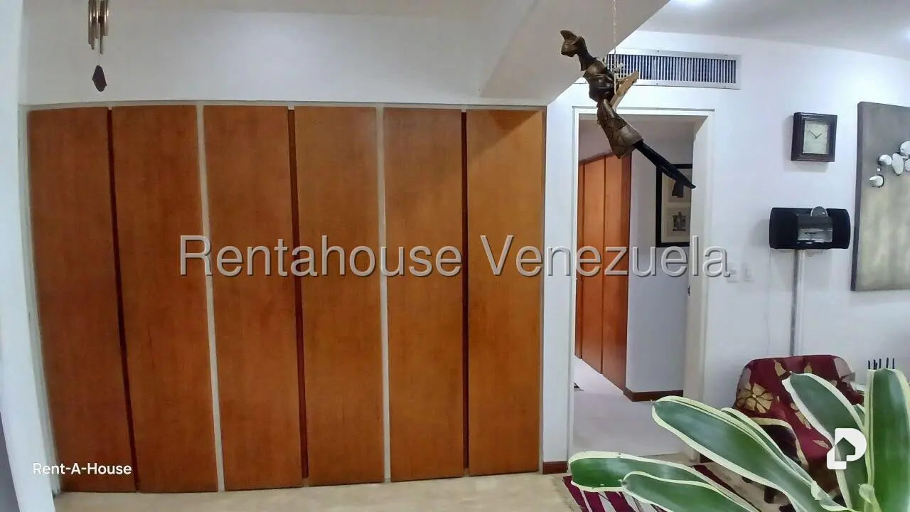 Apartamento en El Rosal, Caracas – 22