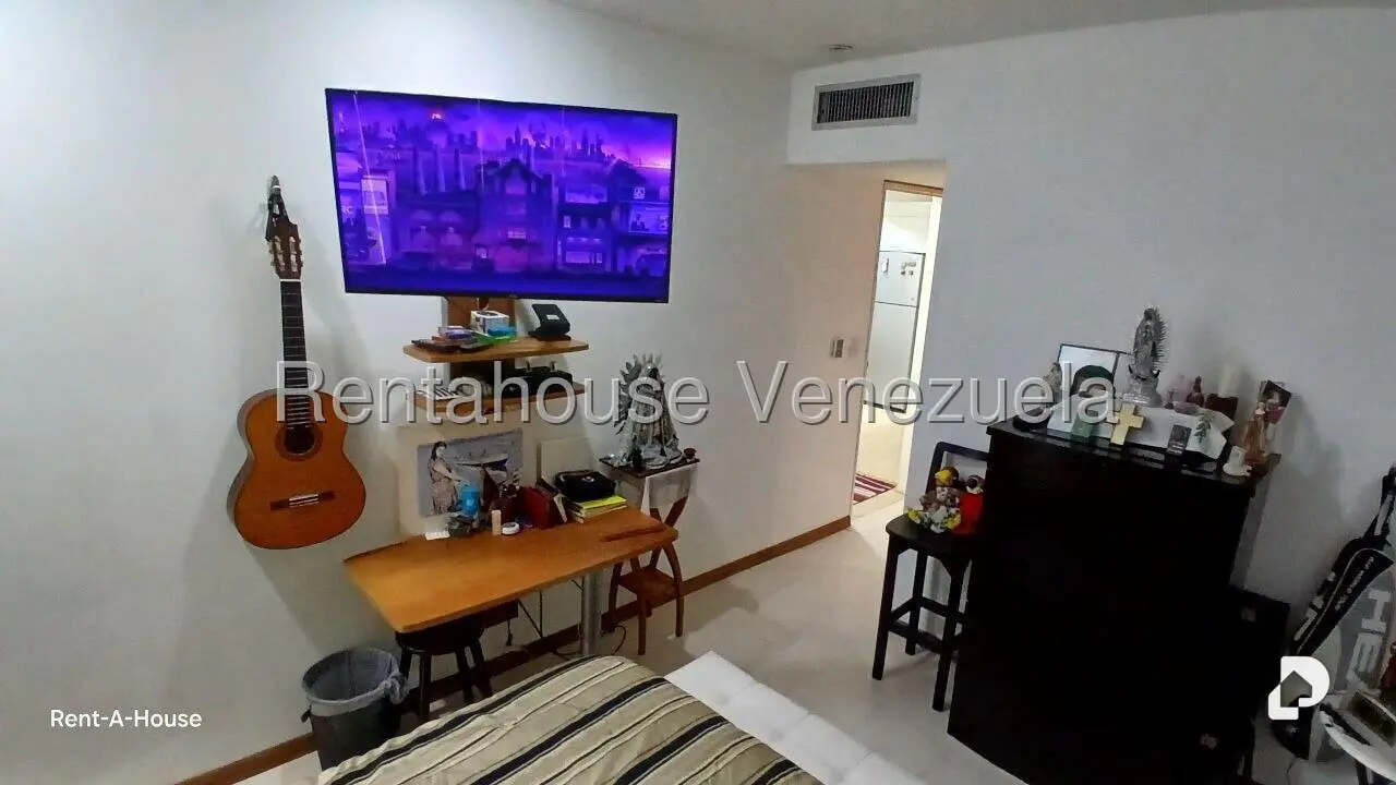 Apartamento en El Rosal, Caracas – 24