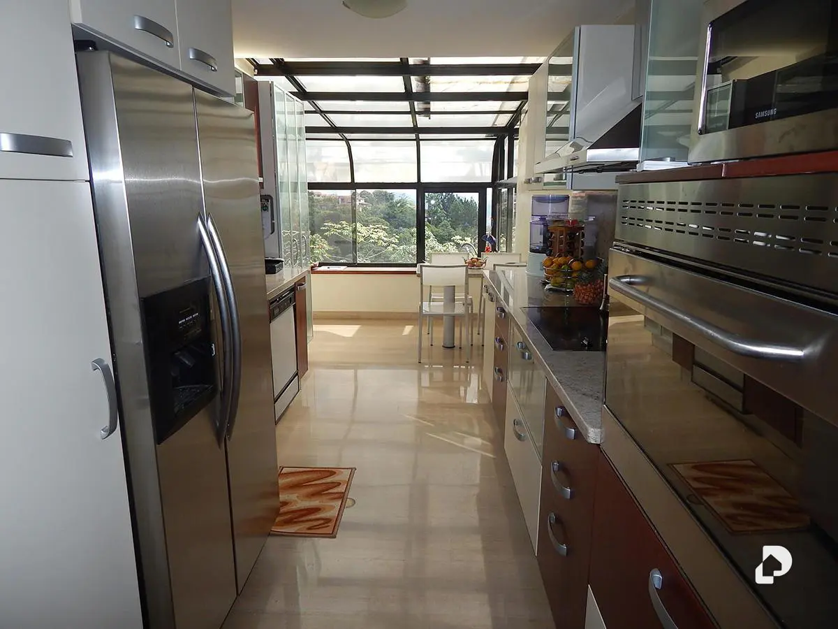 Casa en Monte Claro, Caracas – 13