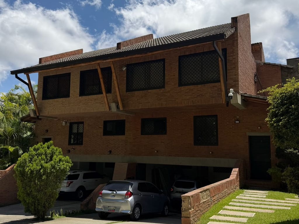 Townhouse en Alto Hatillo, Caracas - 1