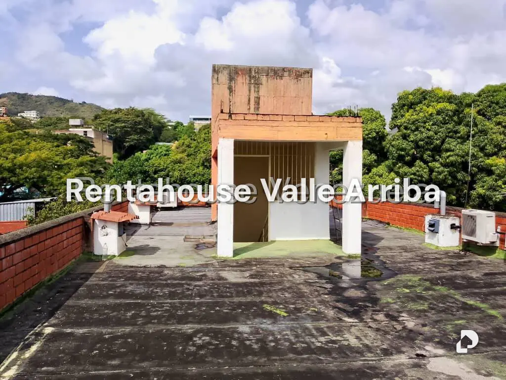 Building in Guarenas – 30