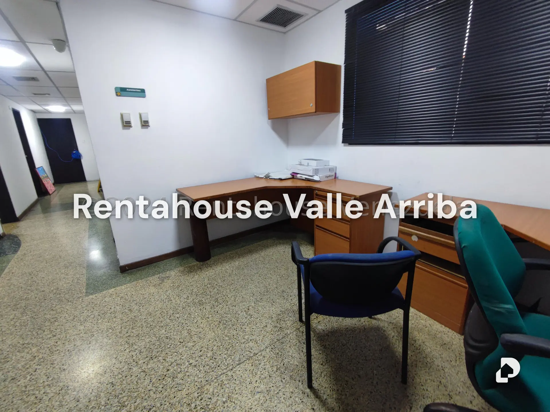 Local comercial en Los Chaguaramos, Caracas – 20