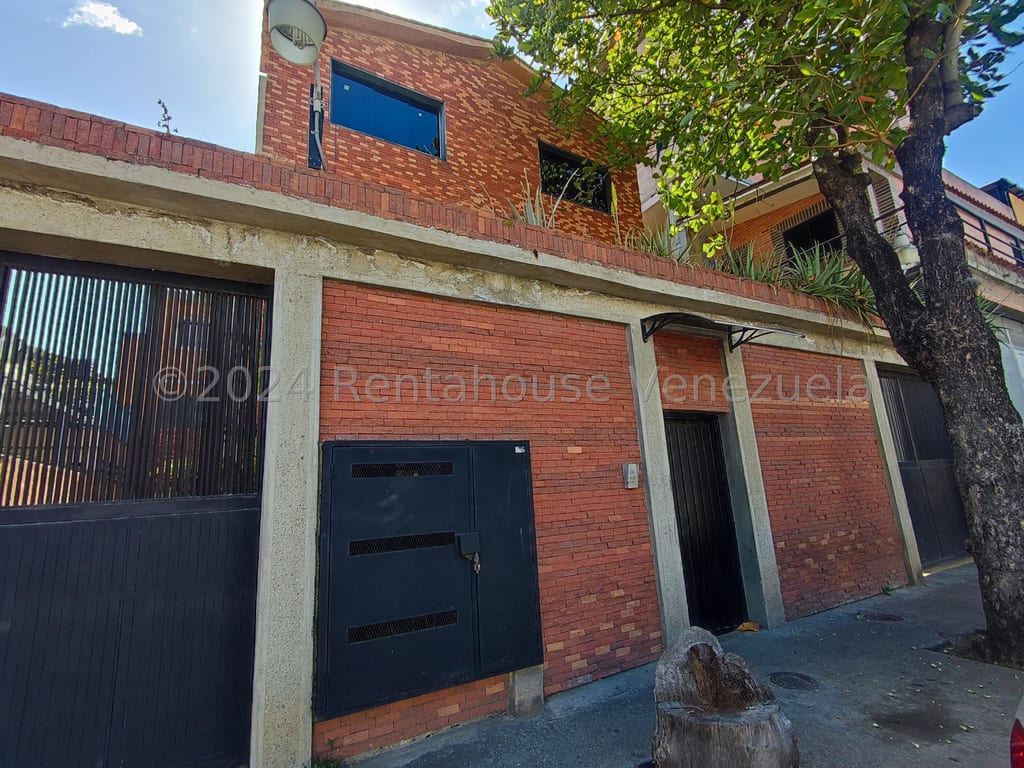 Local comercial en Los Chaguaramos, Caracas - 1