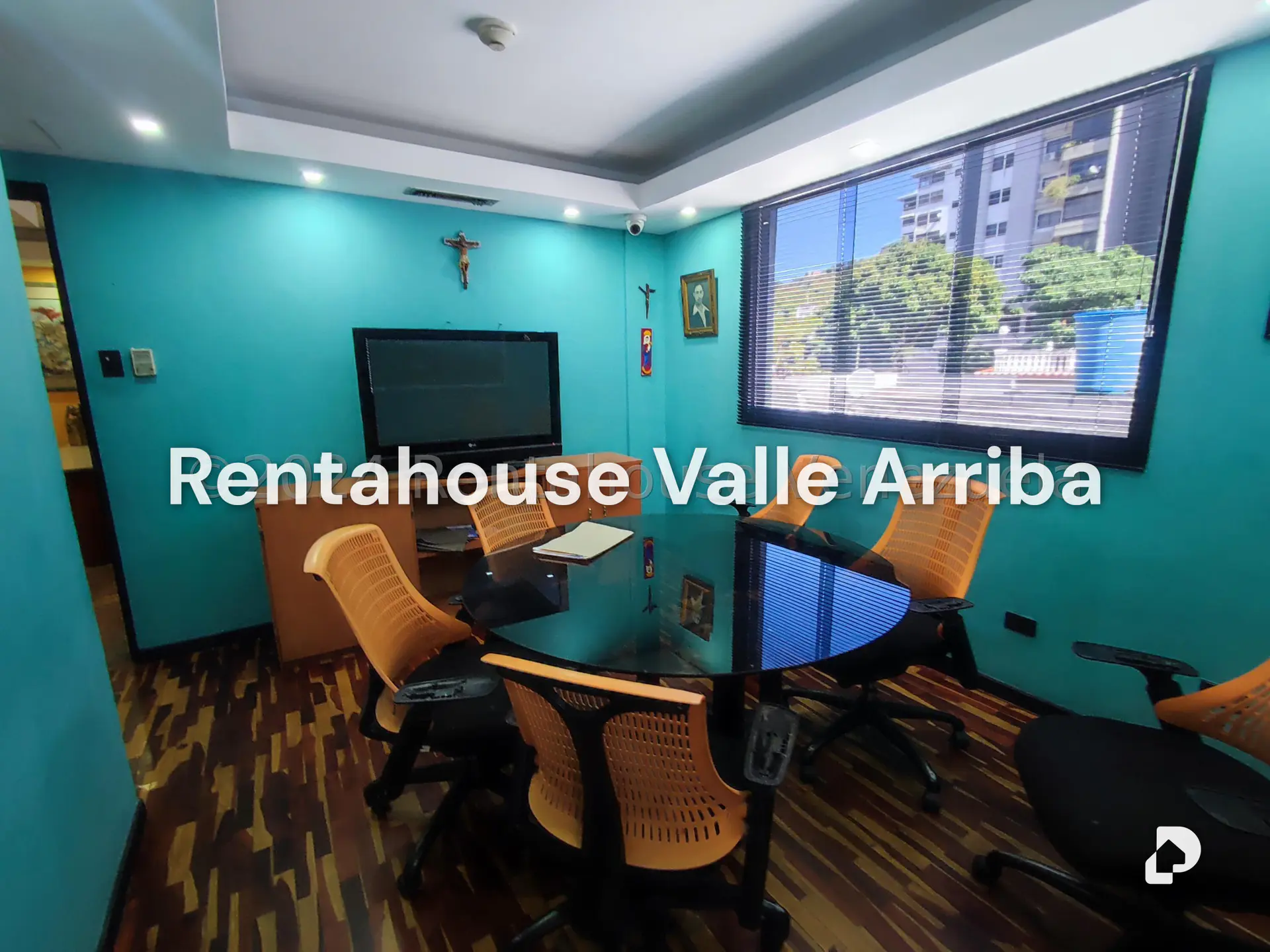 Local comercial en Los Chaguaramos, Caracas – 28