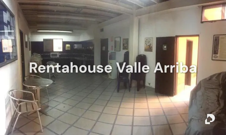 Local comercial en Los Chaguaramos, Caracas – 15