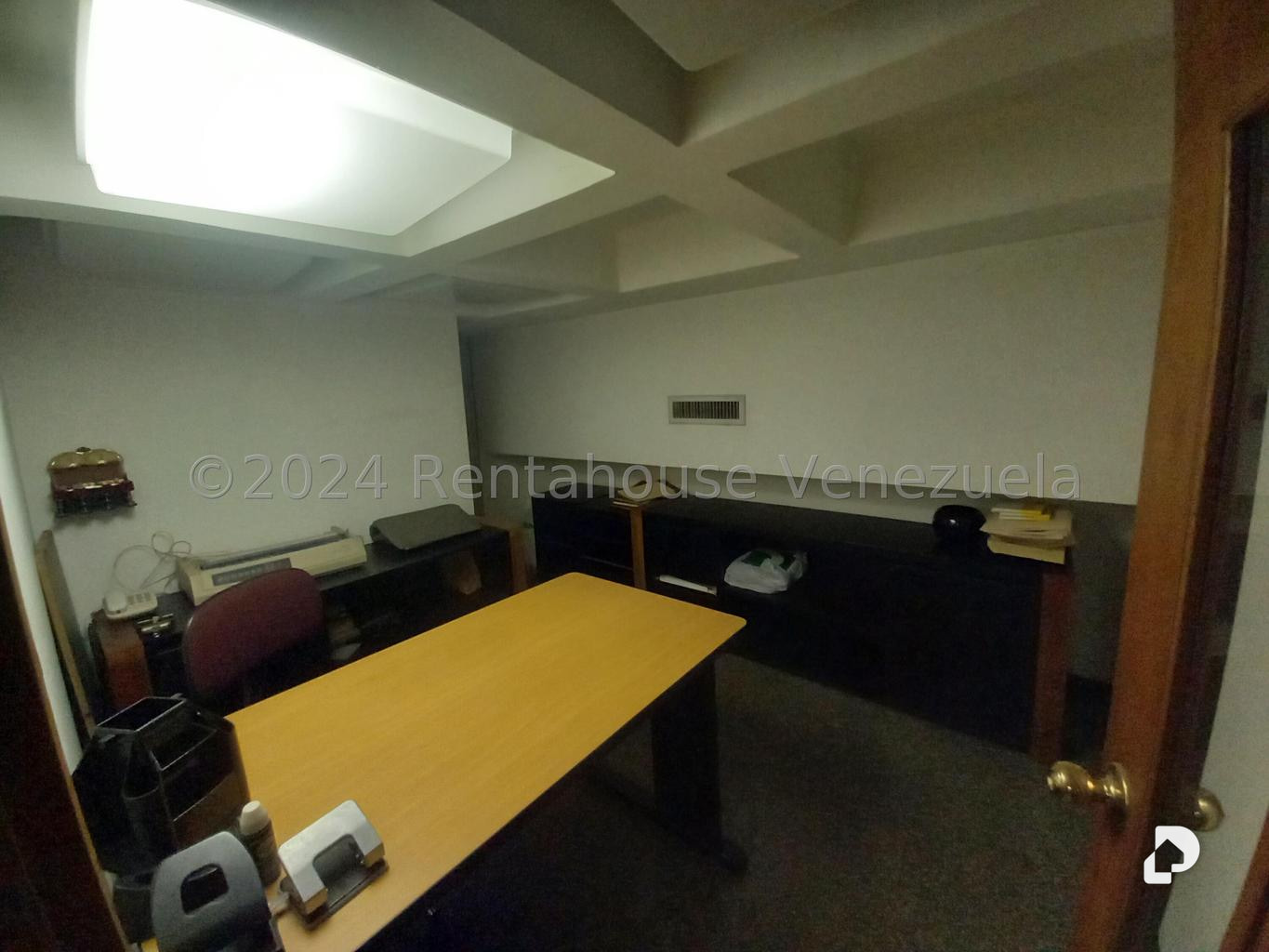 Local comercial en Prados del Este, Caracas – 14