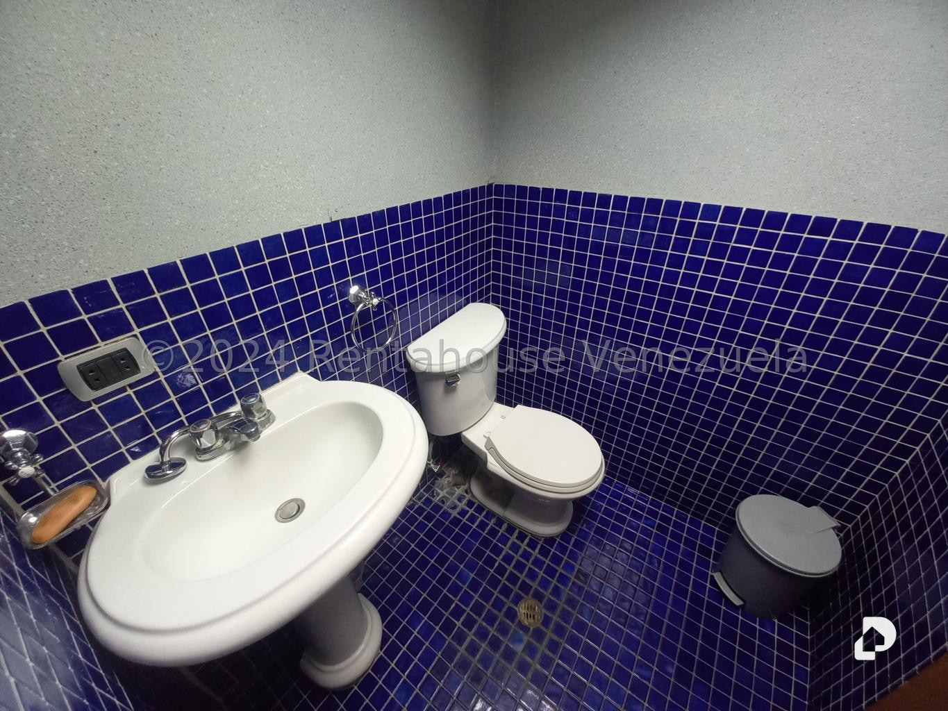 Local comercial en Prados del Este, Caracas – 18