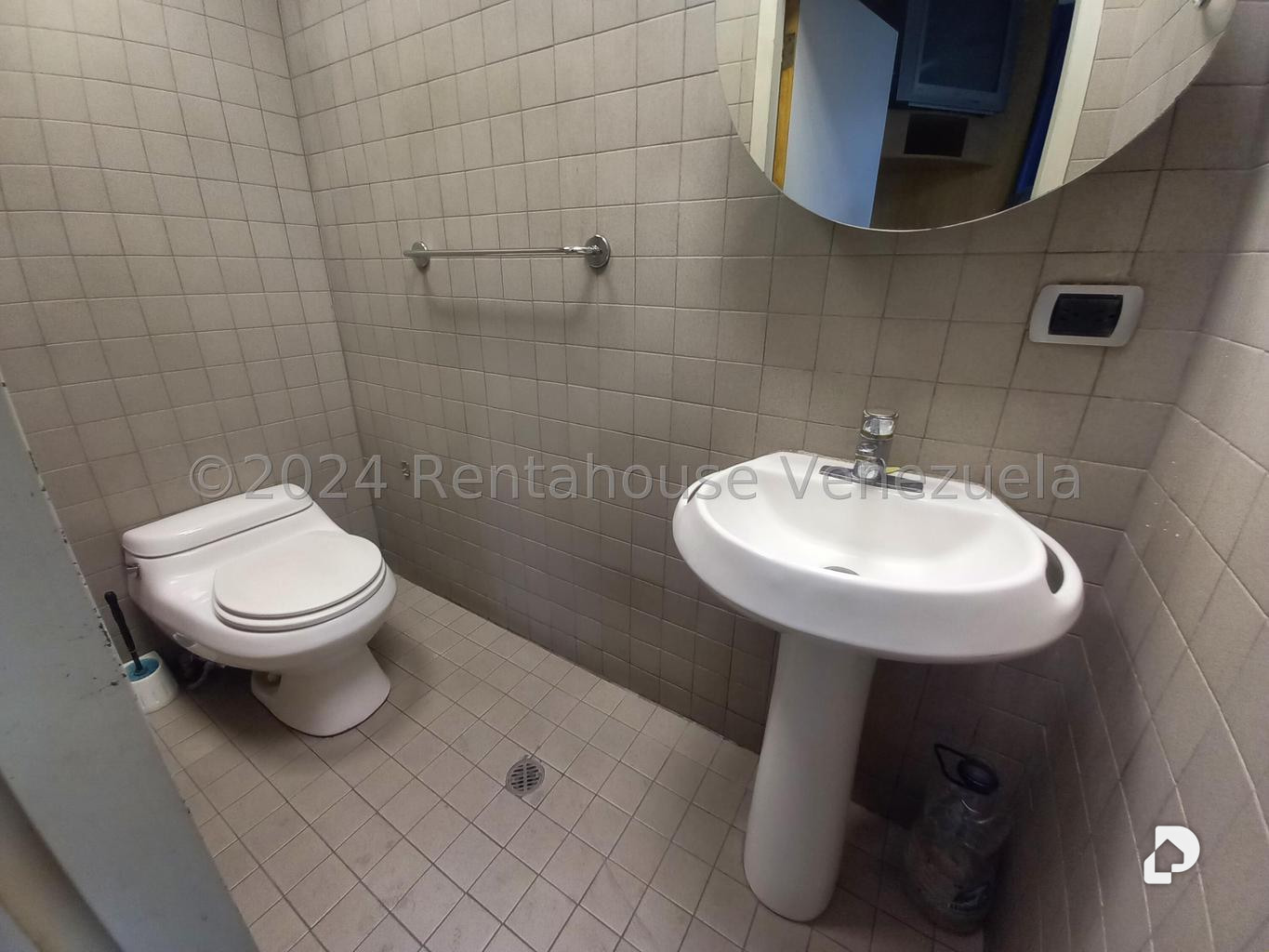 Local comercial en Prados del Este, Caracas – 13