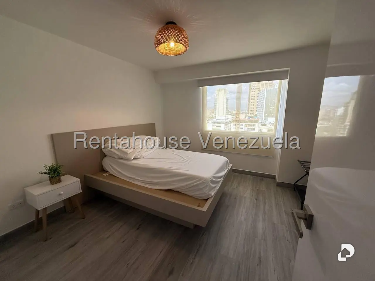 Apartamento en Altamira, Caracas – 16