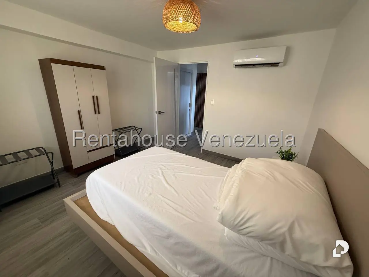 Apartamento en Altamira, Caracas – 15