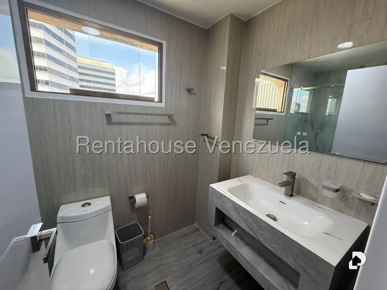 Apartamento en Altamira, Caracas – 17