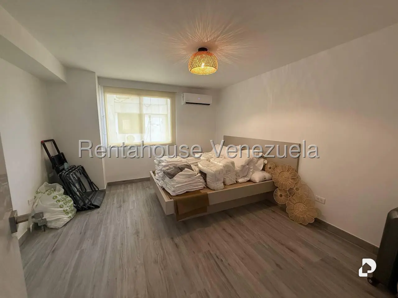 Apartamento en Altamira, Caracas – 24
