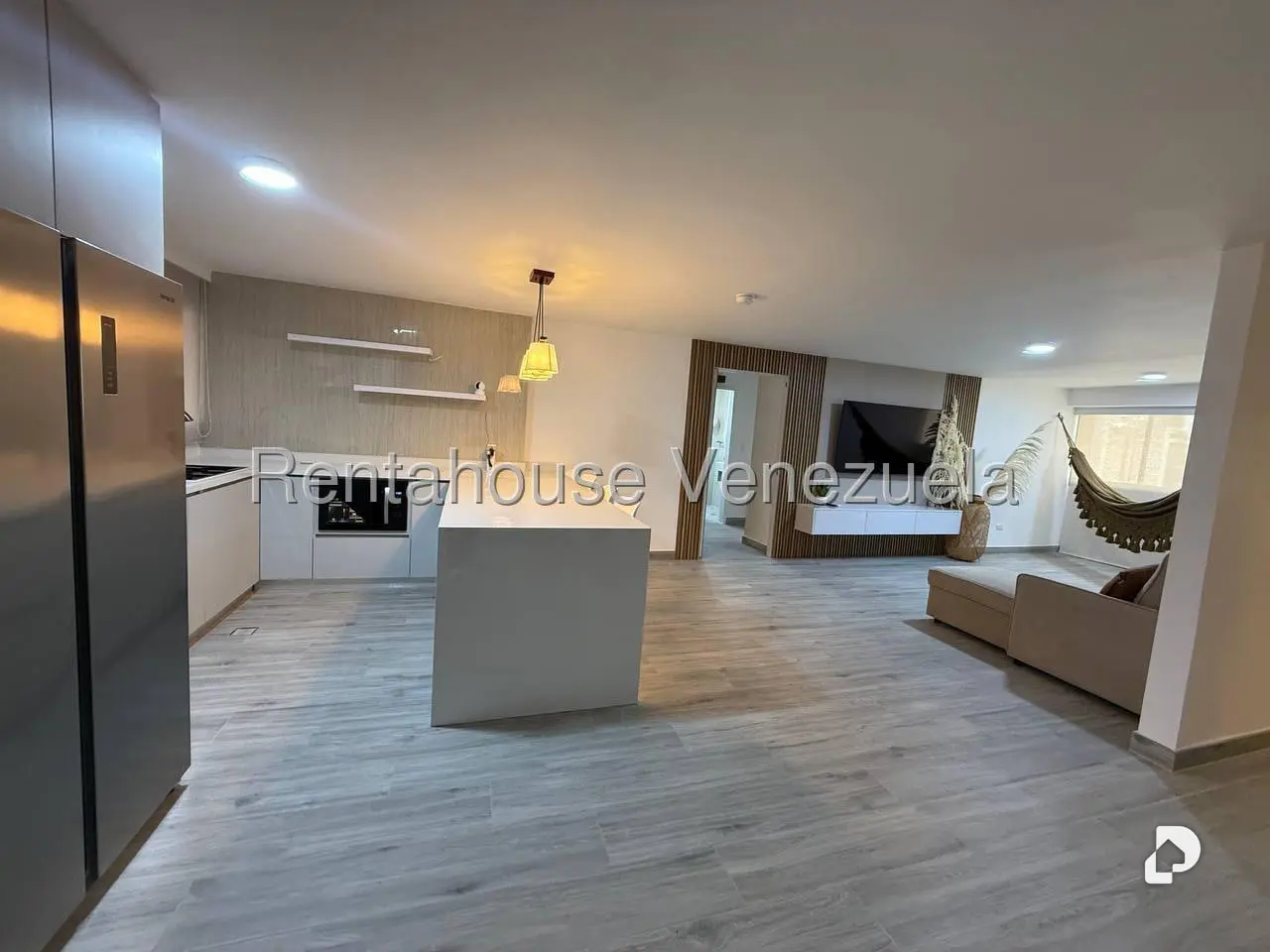 Apartamento en Altamira, Caracas – 2