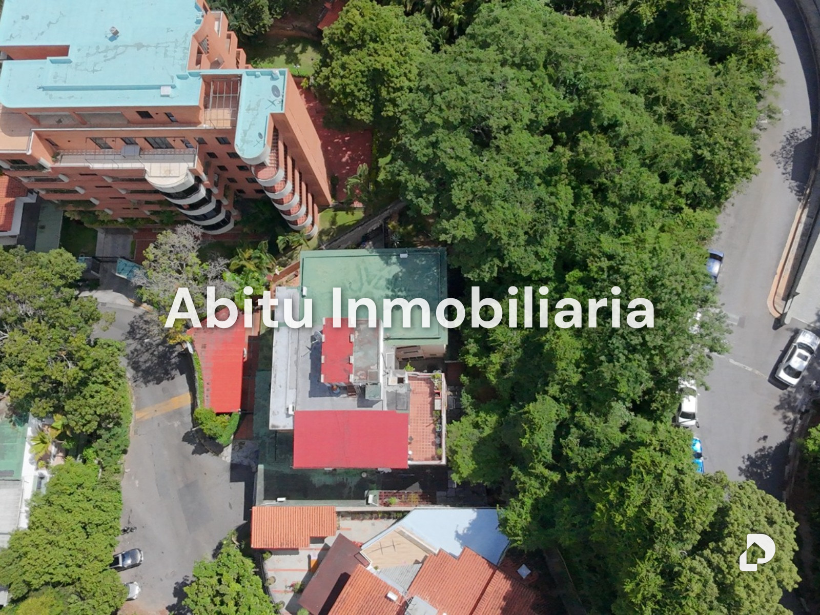 Edificio en Lomas de Las Mercedes, Caracas – 15
