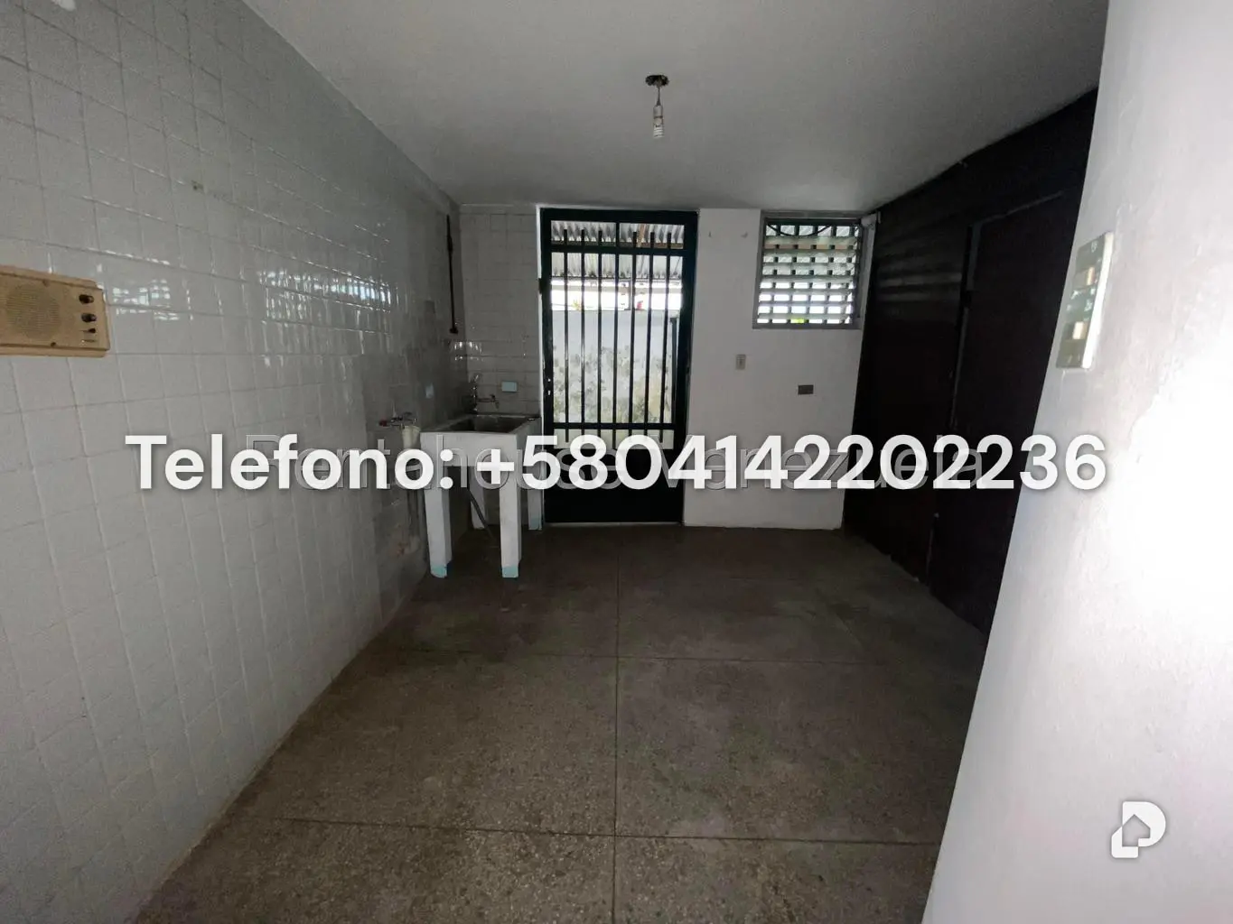 House in Prados del Este, Caracas – 35