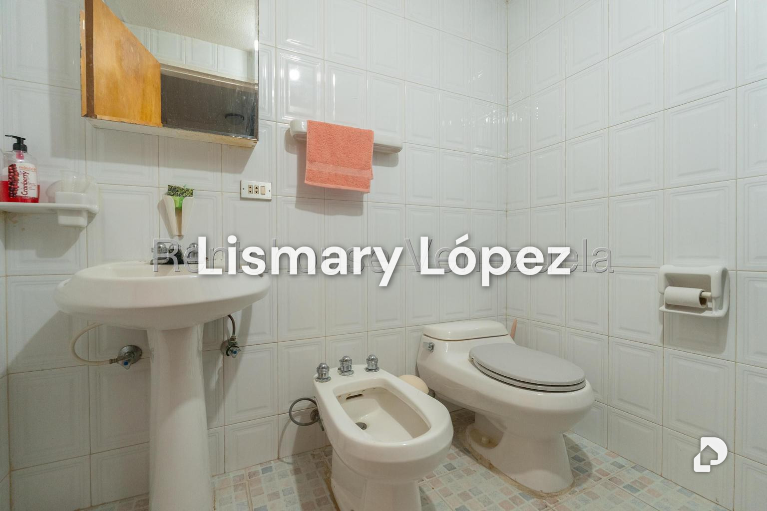 Casa en El Hatillo, Caracas – 25