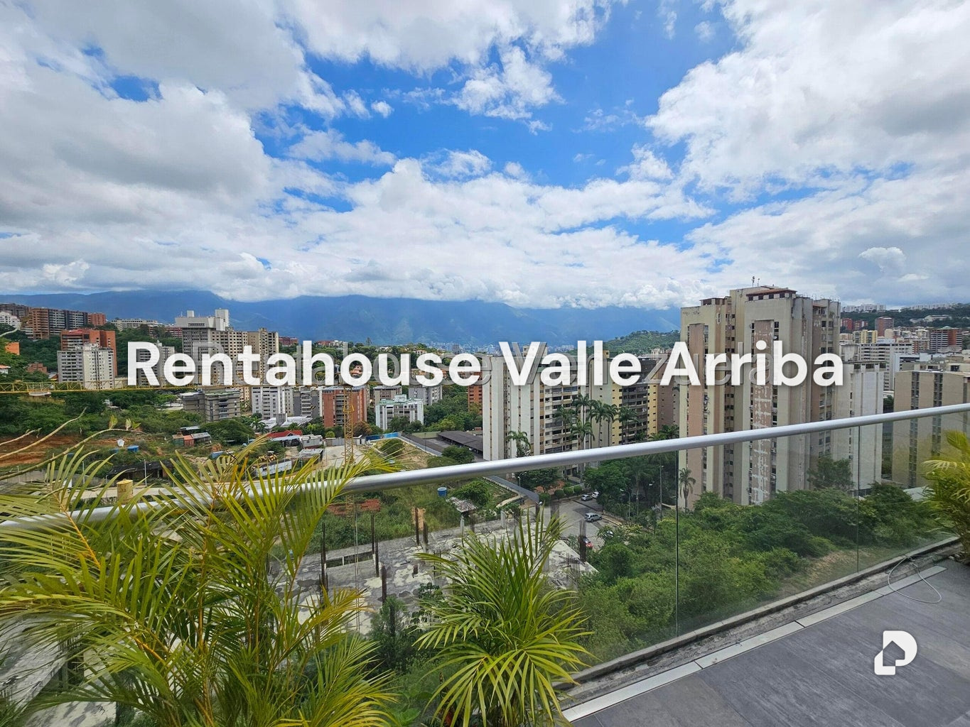 Apartamento en Santa Fe Sur, Caracas – 11