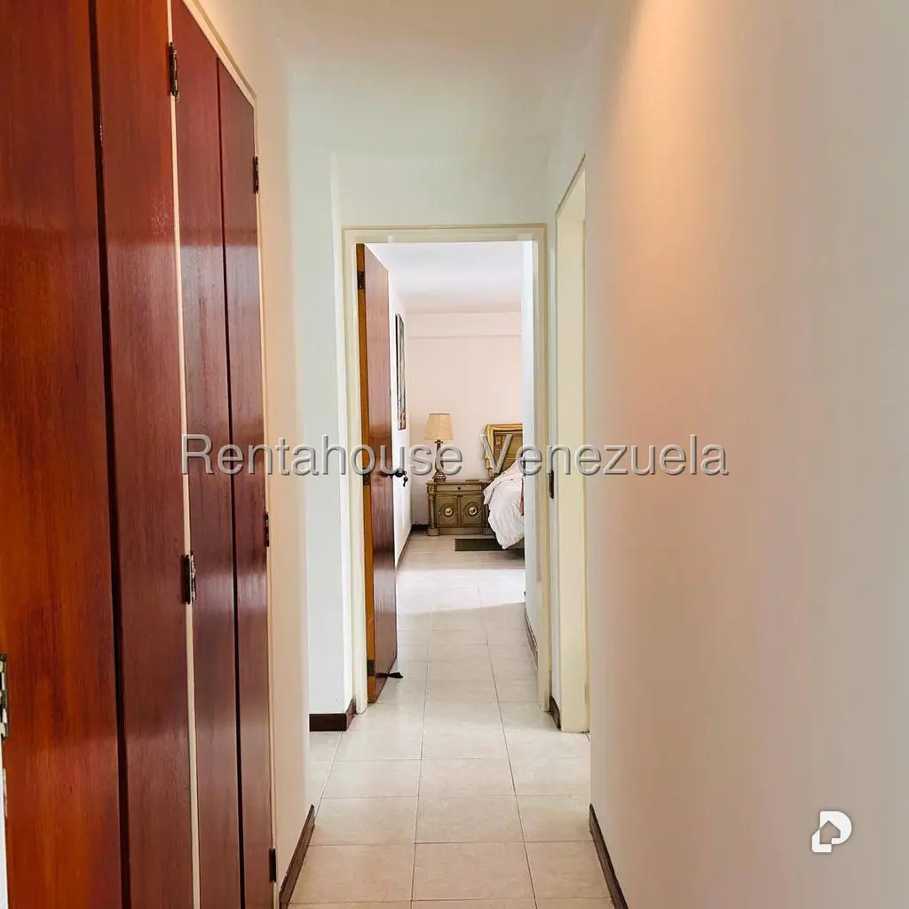 Apartamento en Las Esmeraldas, Caracas – 14