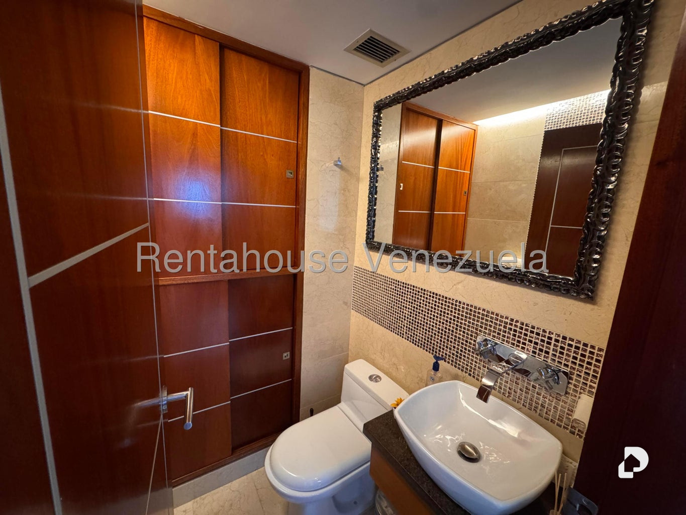 Apartamento en Lomas del Sol, Caracas