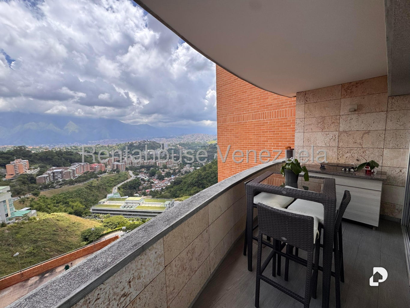 Apartamento en Lomas del Sol, Caracas