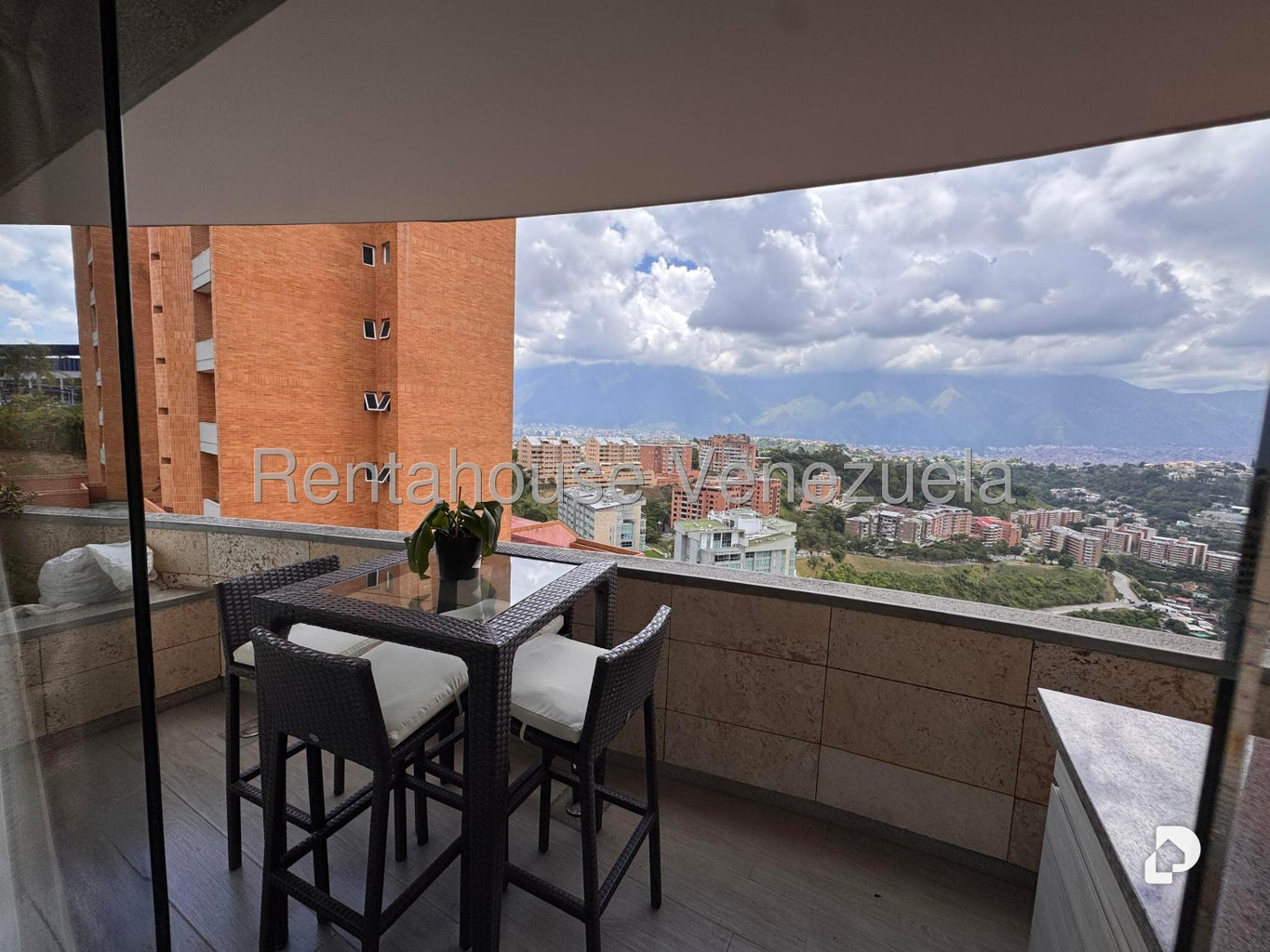 Apartamento en Lomas del Sol, Caracas