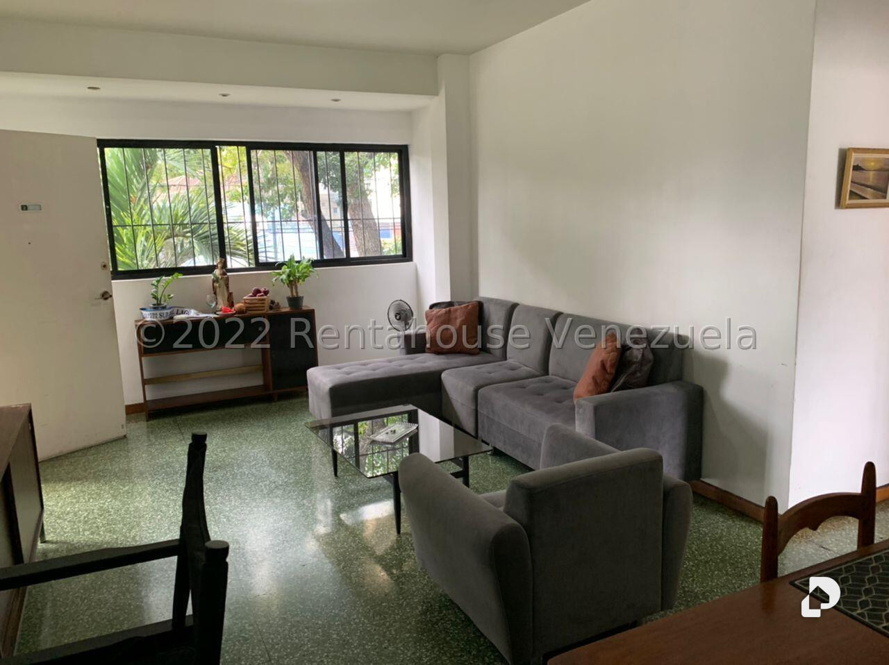 Edificio en La Florida, Caracas – 16