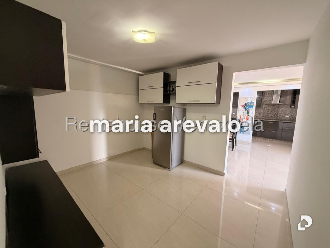Apartment in Colinas de La Tahona, Caracas – 13