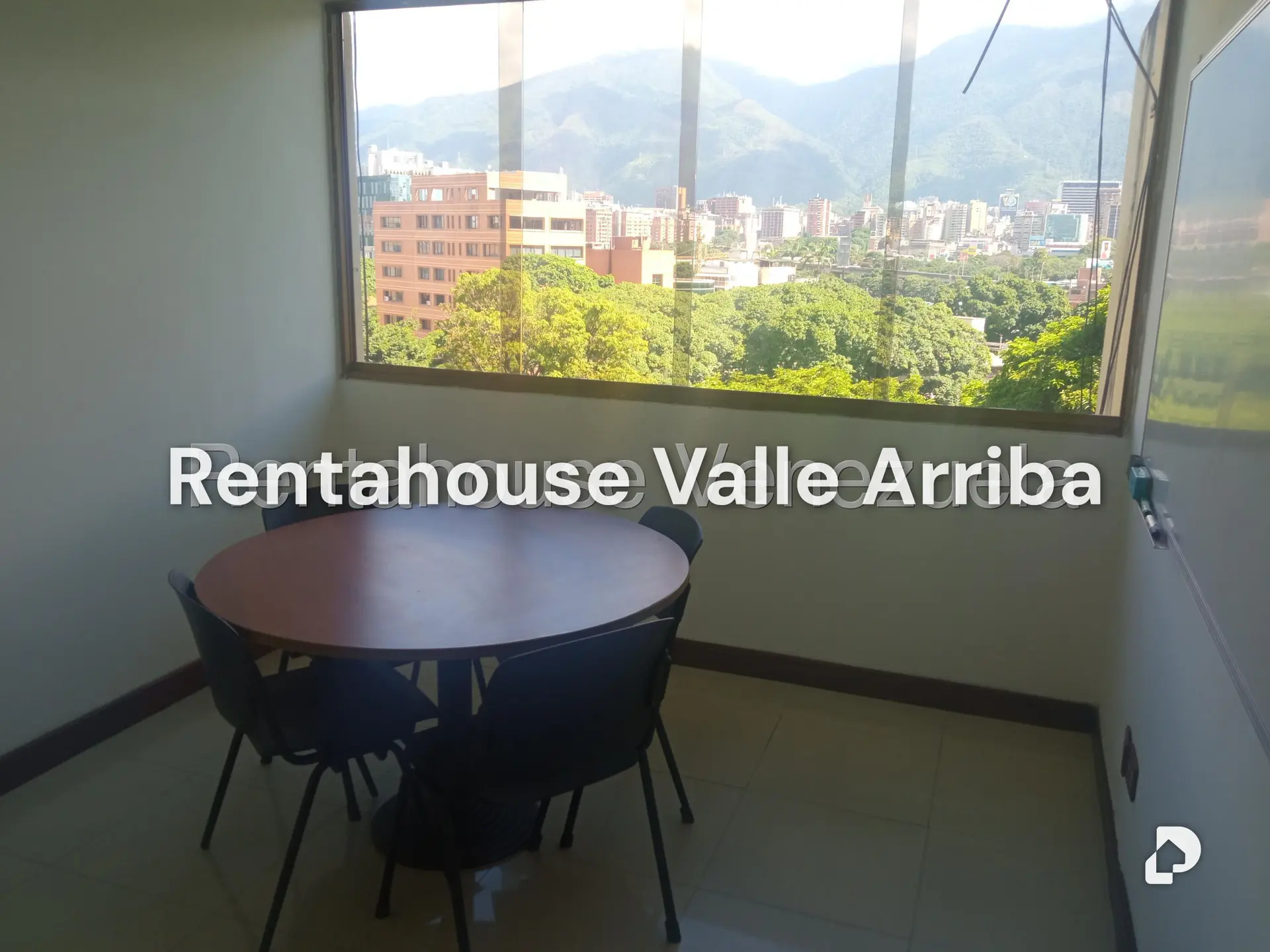 Oficina en Las Mercedes, Caracas – 29
