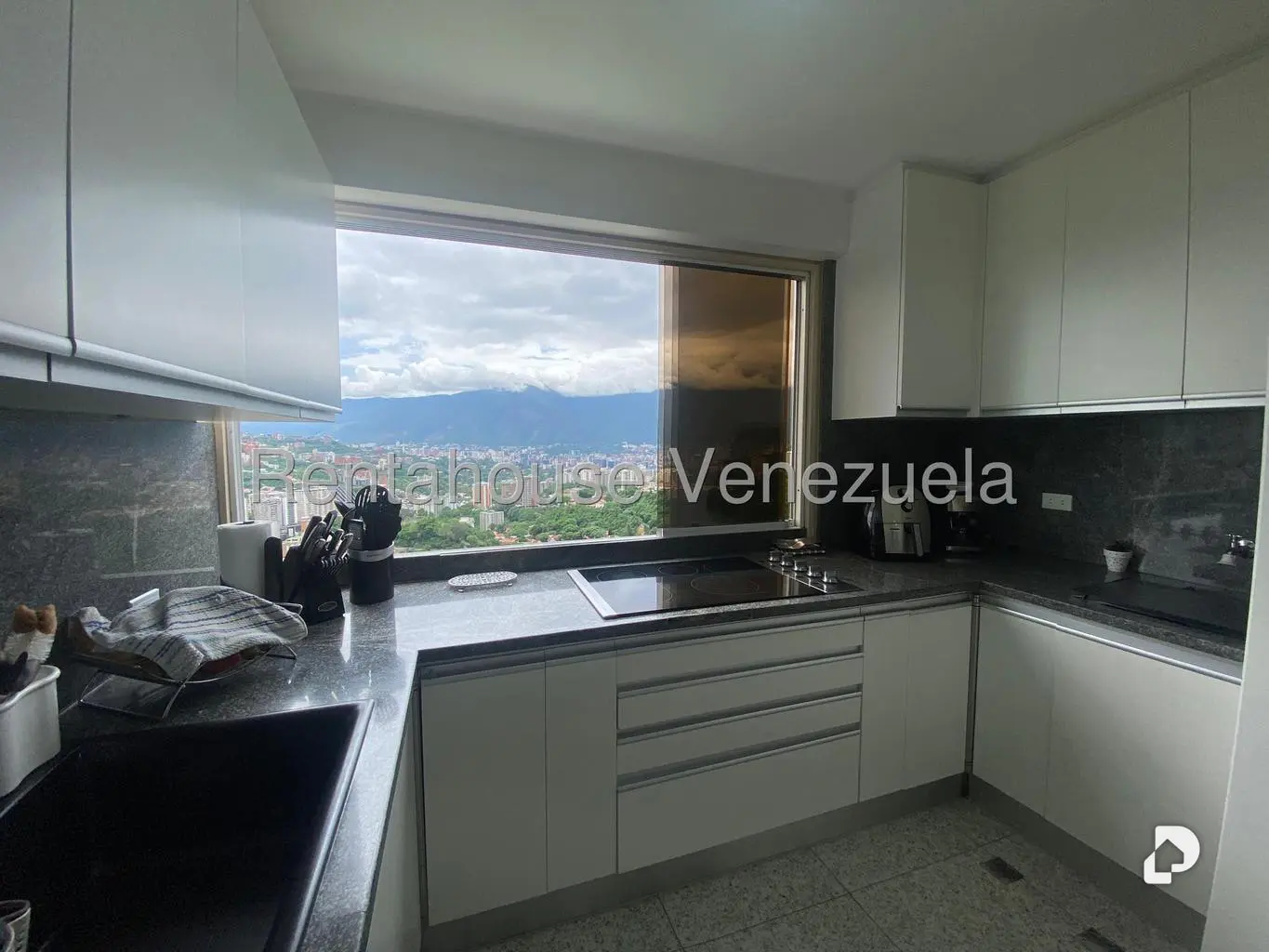 Apartamento en Los Samanes, Caracas – 25