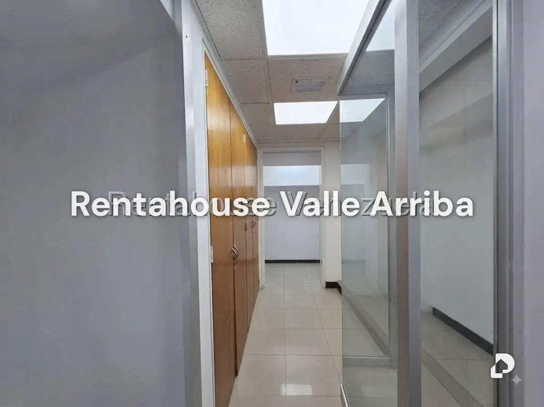Local comercial en Las Mercedes, Caracas – 29