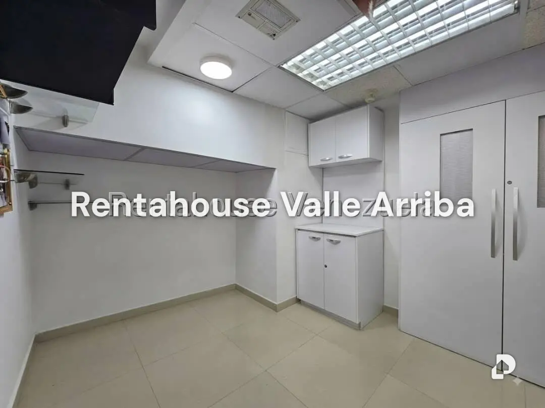 Local comercial en Las Mercedes, Caracas – 27