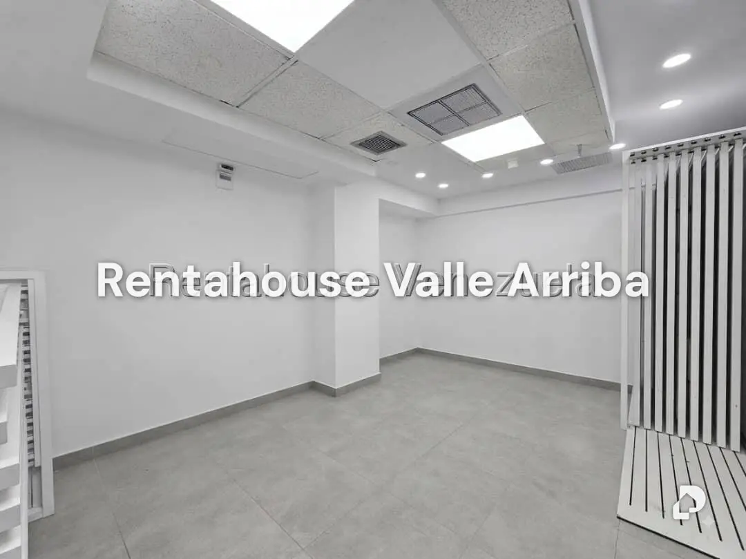 Local comercial en Las Mercedes, Caracas – 23