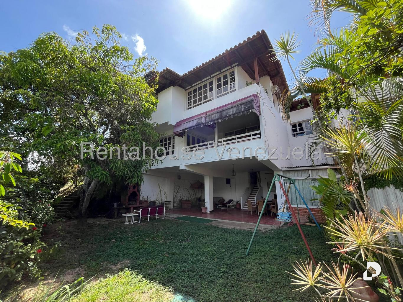 Casa en Prados del Este, Caracas – 25