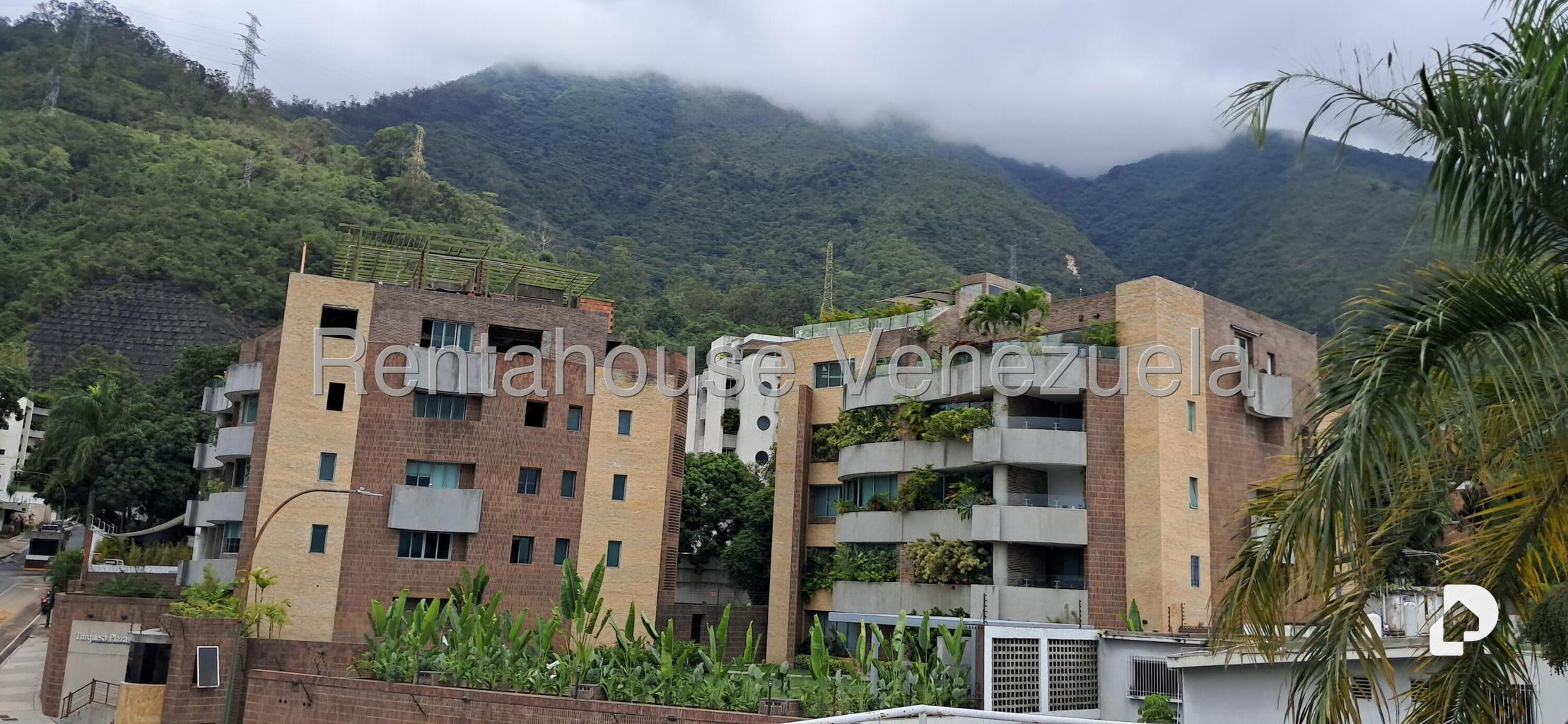Casa en Altamira, Caracas – 16