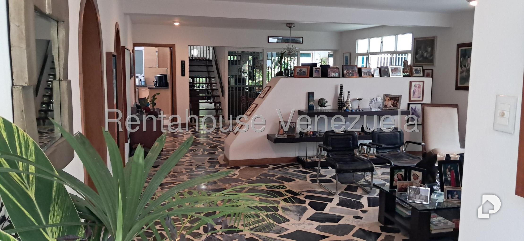 Casa en Altamira, Caracas – 22