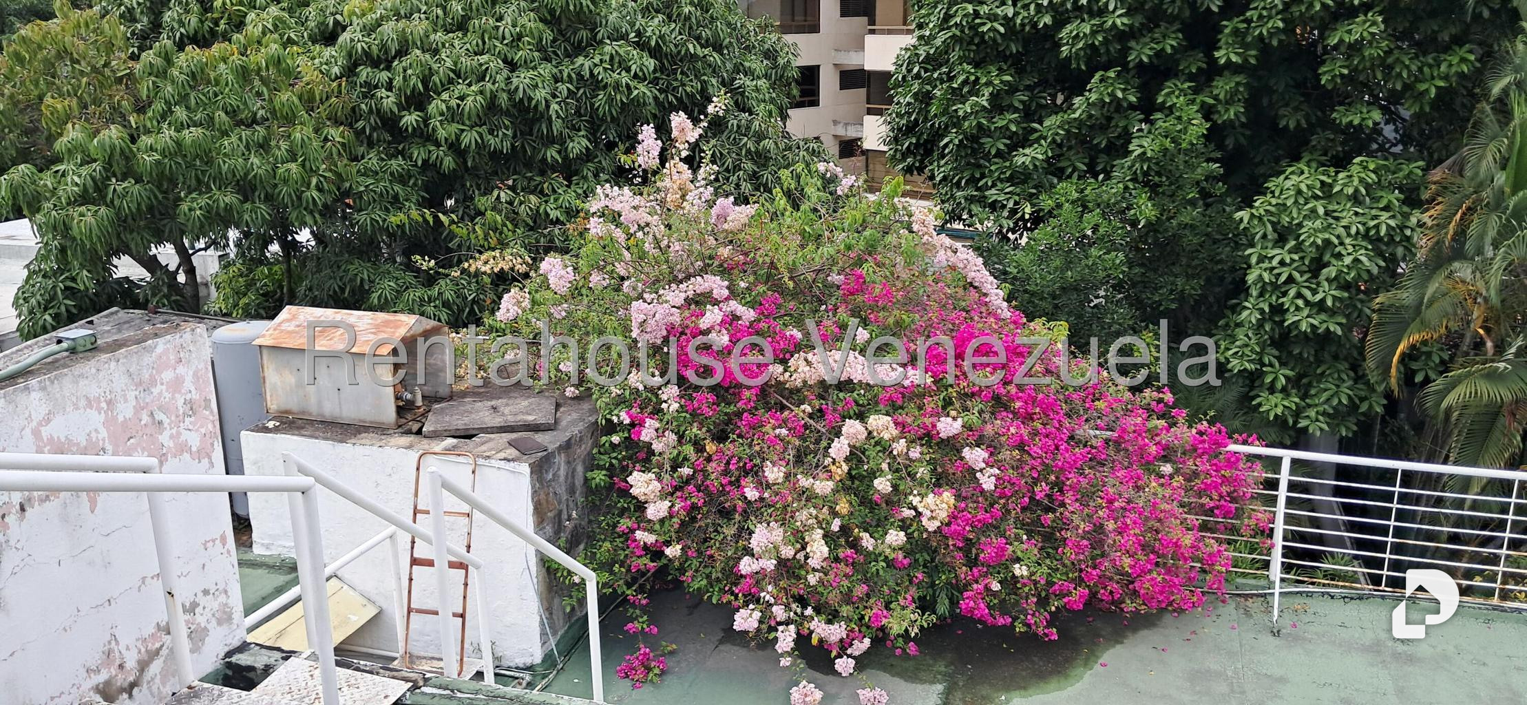 Casa en Altamira, Caracas – 20
