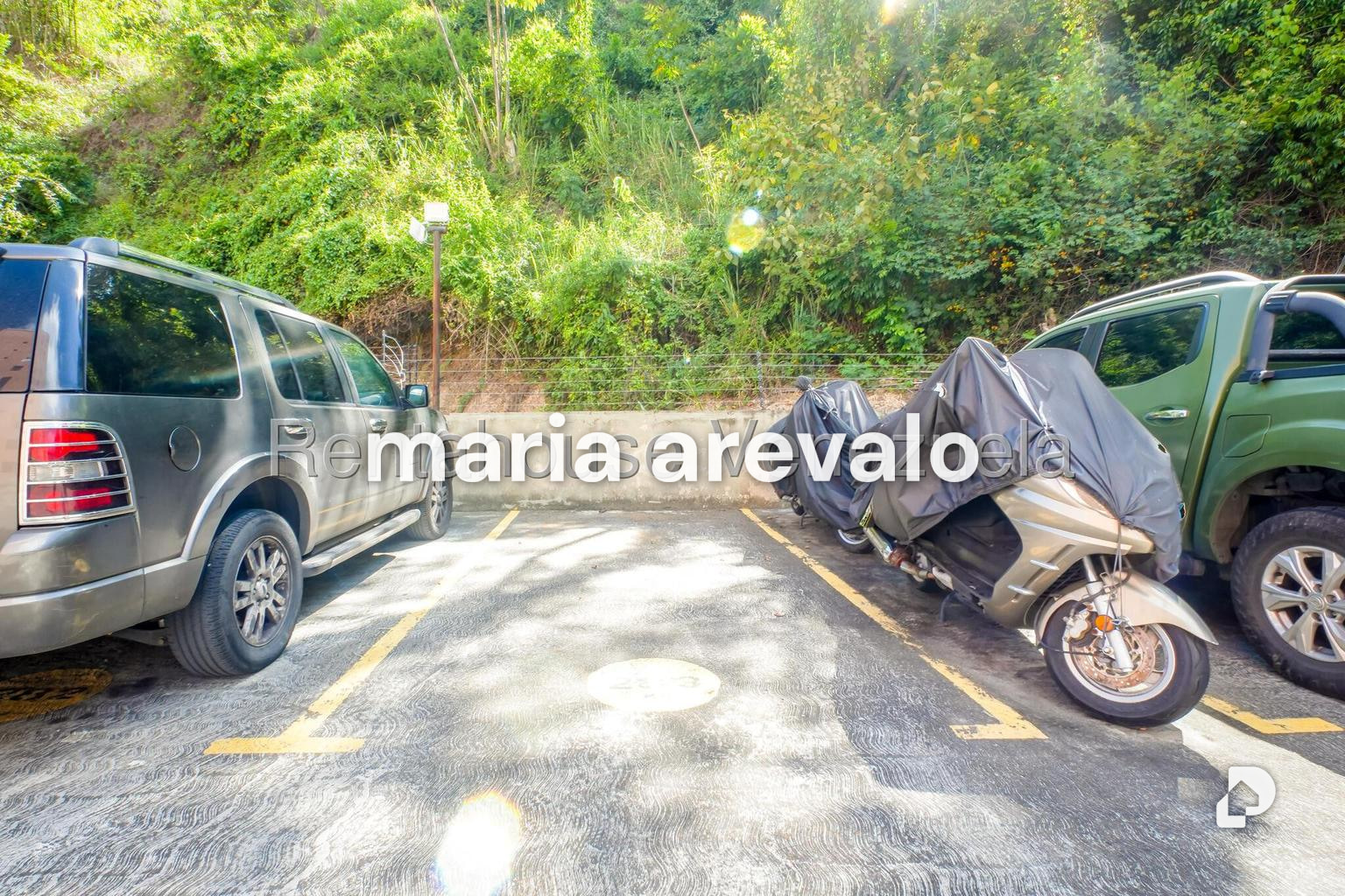 Apartment in Colinas de La Tahona, Caracas – 16