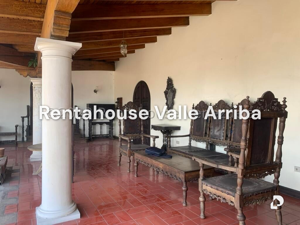 Casa en Cumbres de Curumo, Caracas – 18