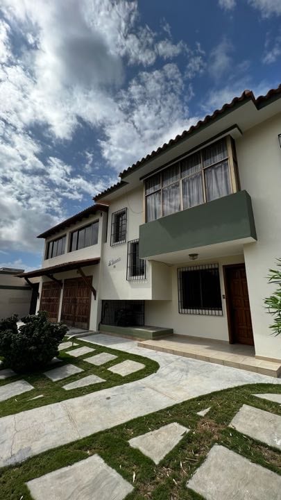 Townhouse en Cumboto Norte, Puerto Cabello - 1