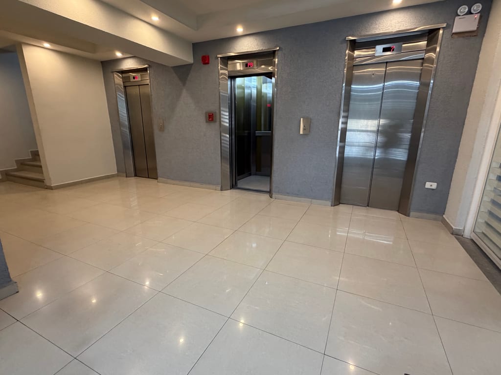 Apartment in Urbanización Parque Aragua, Maracay - 1