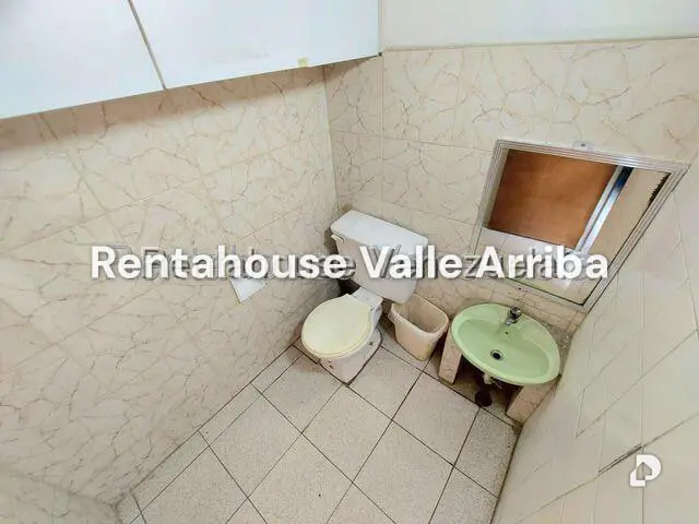 Local comercial en Montalbán I, Caracas – 24