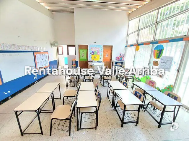 Local comercial en Montalbán I, Caracas – 27