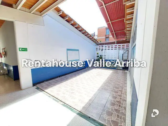 Local comercial en Montalbán I, Caracas – 13