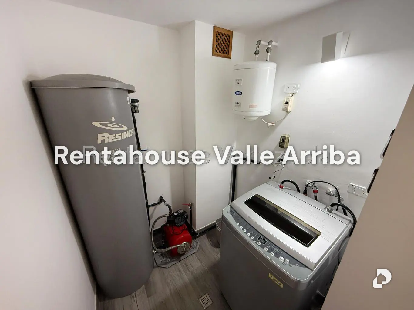 Apartamento en Colinas de La Tahona, Caracas – 18