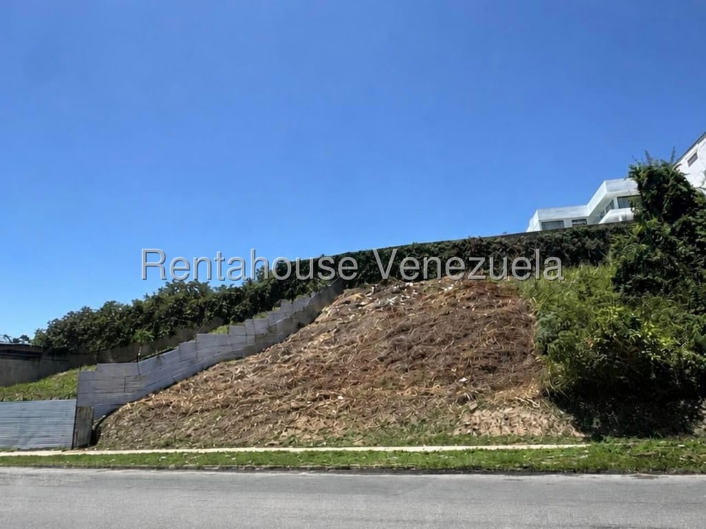 Terreno en Prados del Este, Caracas - 1