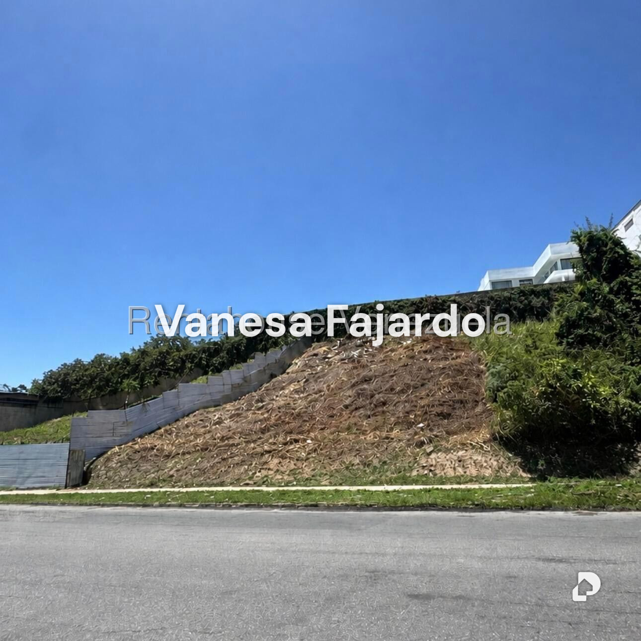Terreno en Prados del Este, Caracas – 1